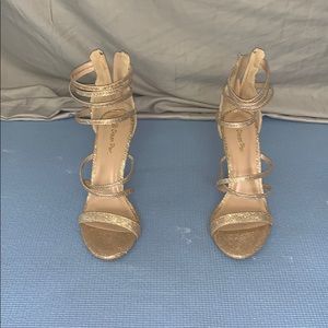 Dream Paris 3-inch gold sparkling heels